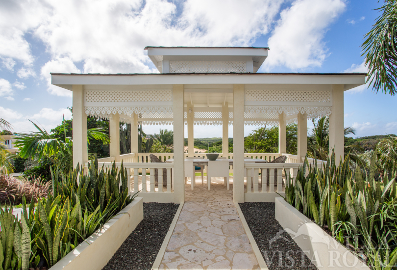 Villa Tropical Garden